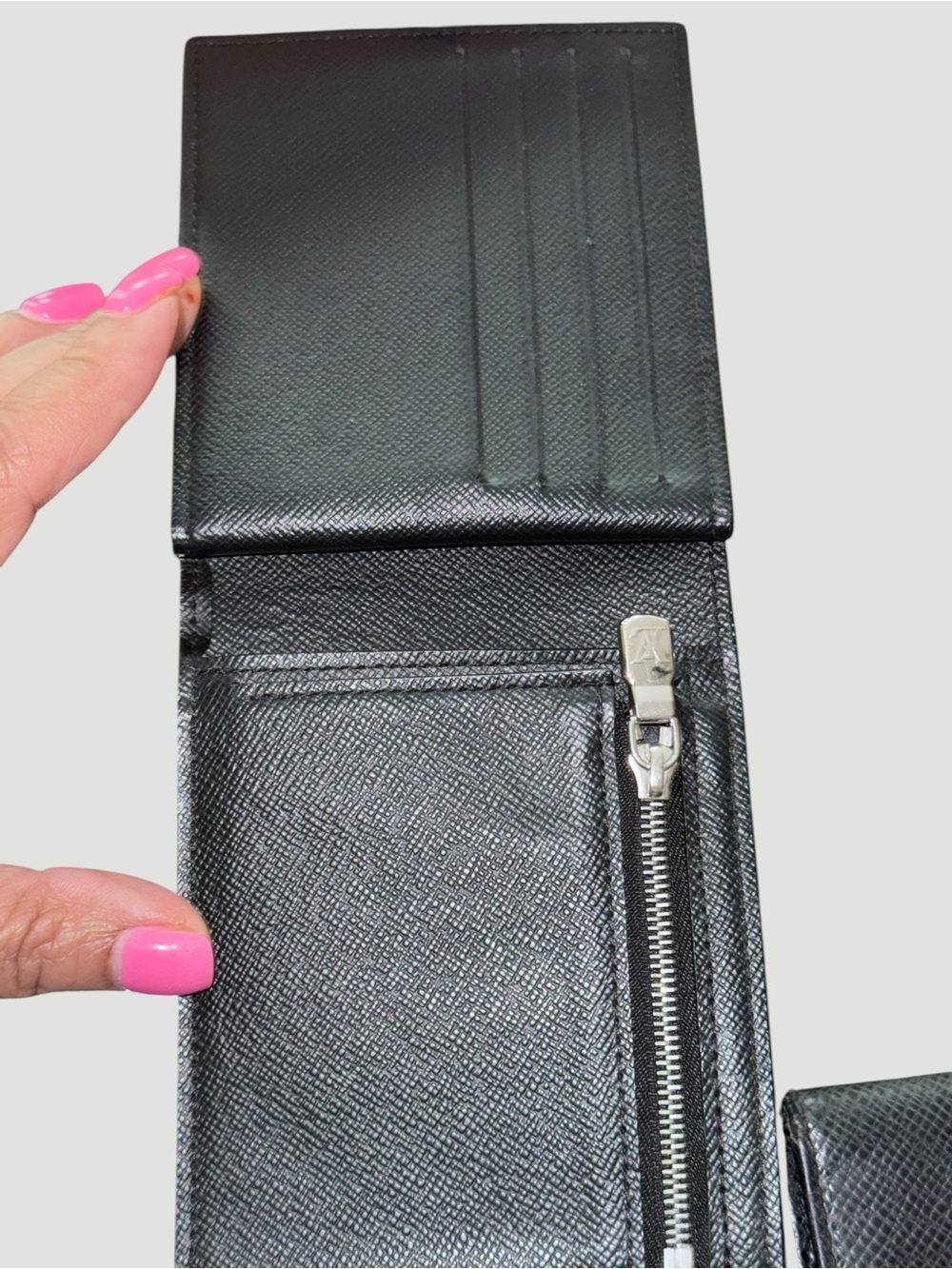Louis Vuitton Black Taiga Amerigo Leather Wallet and key Holder Set In Box - Picture 10 of 16